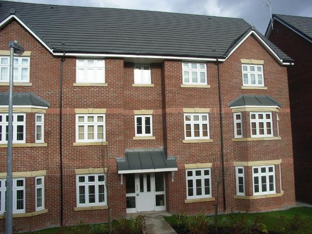 Flat for sale in Pendlebury, Salford