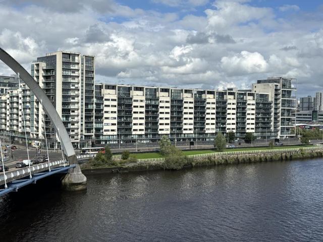 Flat for sale in Sandyford, Scotland