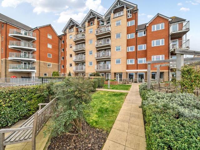 Flat for sale in Bitterne Park, City Of Southampton