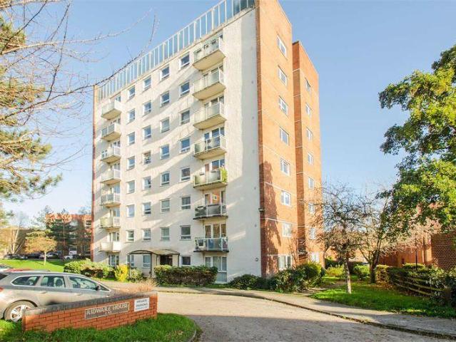 Flat for sale in Lichfield, Boley Park