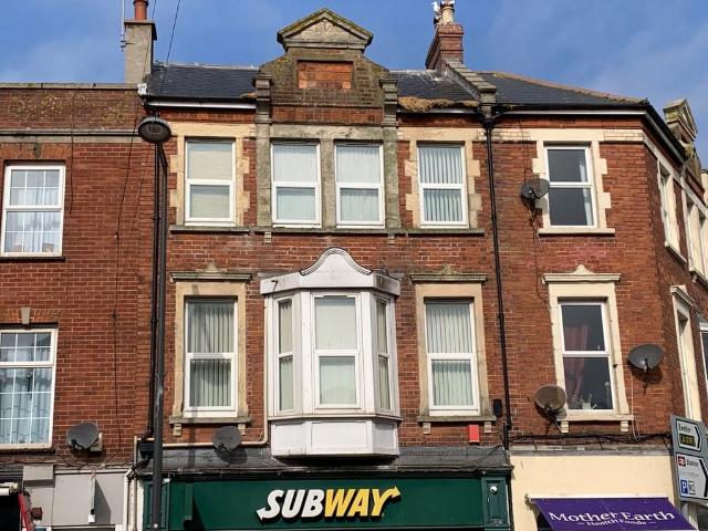 Flat for sale in Withycombe, Budlake