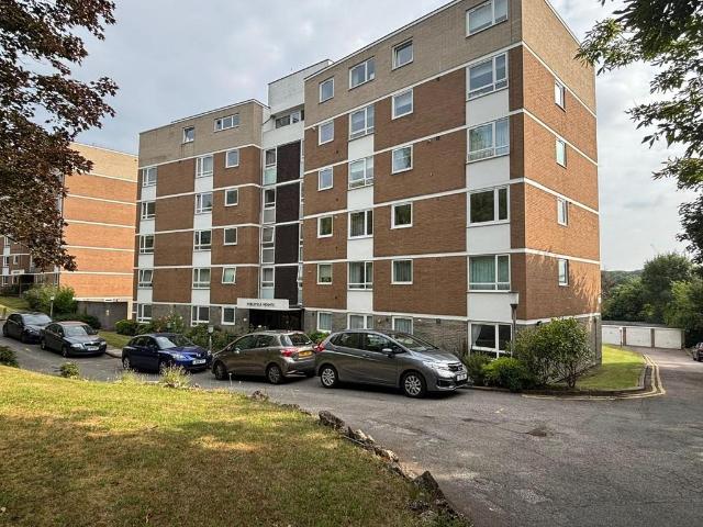 Flat for sale in Hampstead Garden Suburb, Greater London