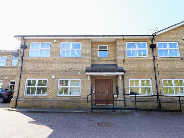 Flat for sale in Bletchley and Fenny Stratford, Fenny Stratford