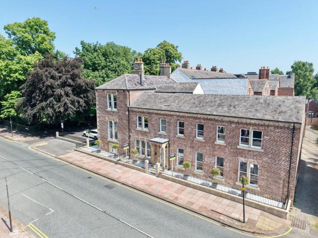 Flat for sale in Currock