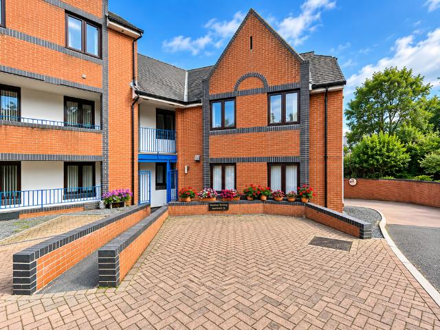 Flat for sale in Dawlish Warren, Teignbridge
