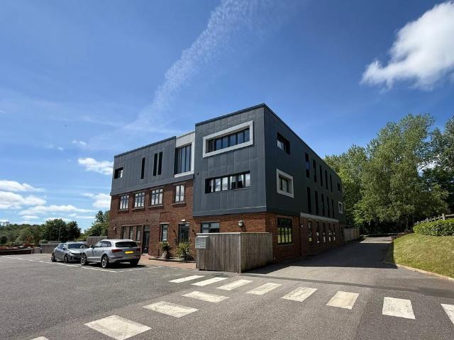 Flat for sale in Gospel End, Great Chatwell