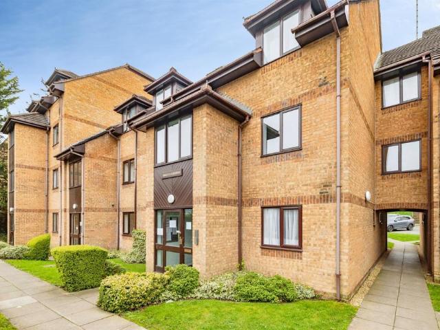 Flat for sale in Holywell Estate, North Watford