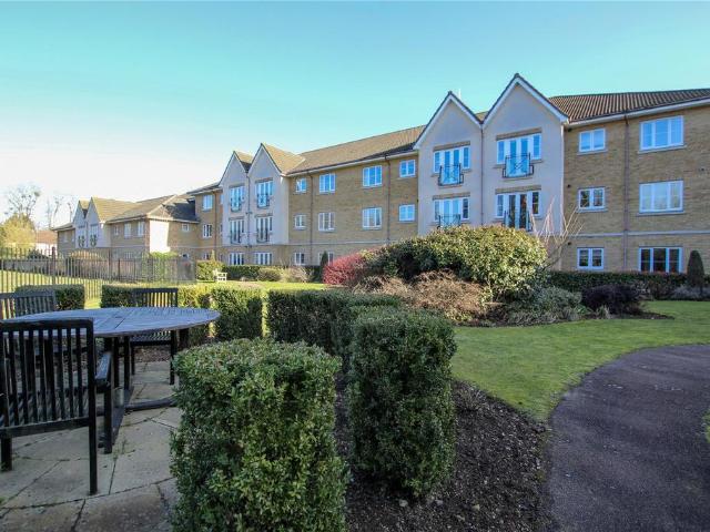 Flat for sale in Arrington, Cambridgeshire