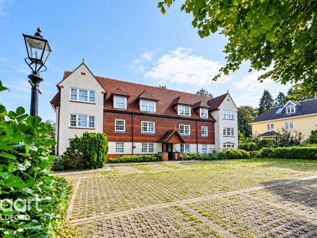 Flat for sale in Boxgrove, Guildford