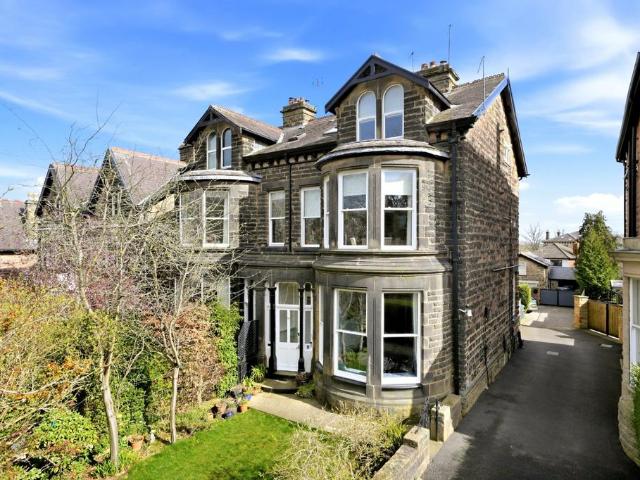 Flat for sale in Low Harrogate, Harrogate