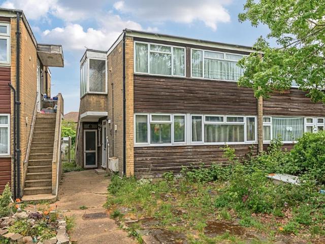Flat for sale in London Borough of Lewisham, Isle Of Man
