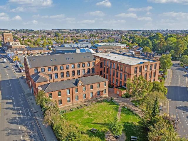 Flat for sale in Arnold, Gedling