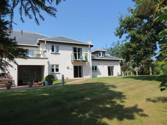 Flat for sale in Carlyon Bay, Cornwall