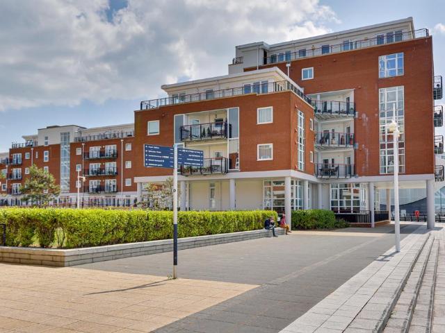 Flat for sale in Portsea, City Of Portsmouth