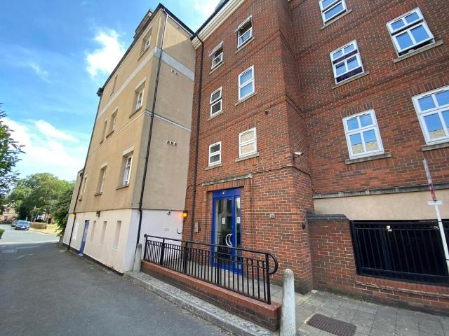 Flat for sale in Highfields, Old Wharf