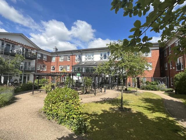 Flat for sale in Middlewich