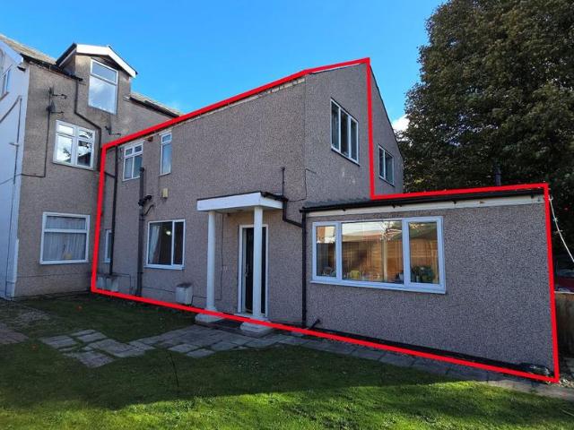 Flat for sale in West Midlands