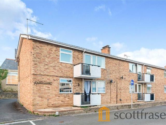 Flat for sale in Black Bourton, Oxfordshire