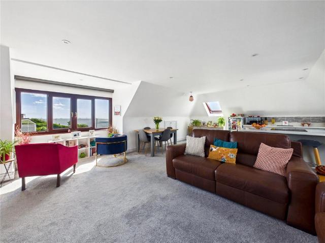 Flat for sale in Walton, Eastbridge