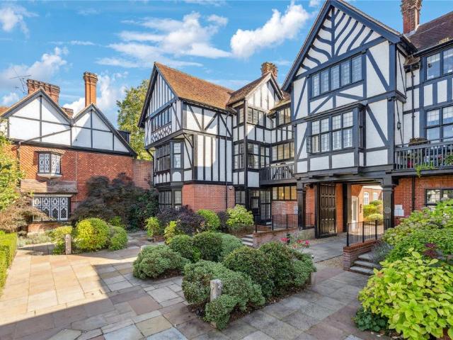 Flat for sale in Pouchen End, Isle Of Man