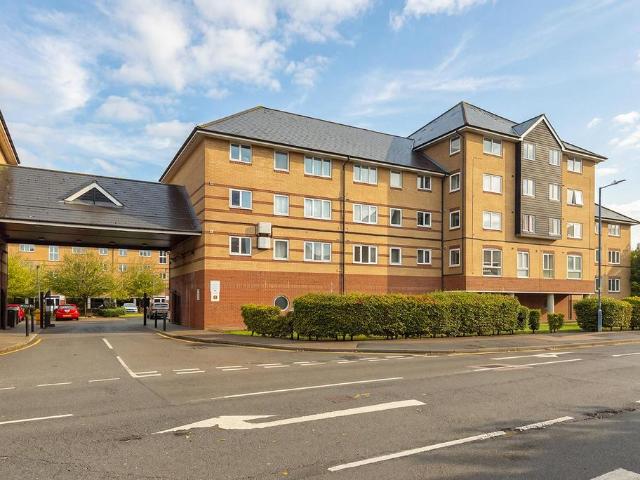 Flat for sale in Ringlestone, Maidstone