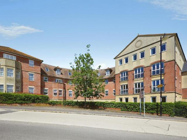 Flat for sale in Sturminster Newton, Bagber