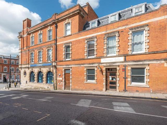 Flat for sale in Daws Hill, Cressex