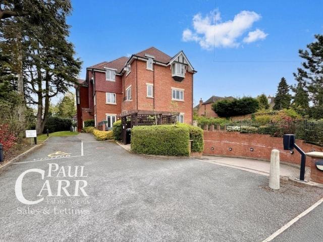 Flat for sale in Sutton Coldfield, West Midlands