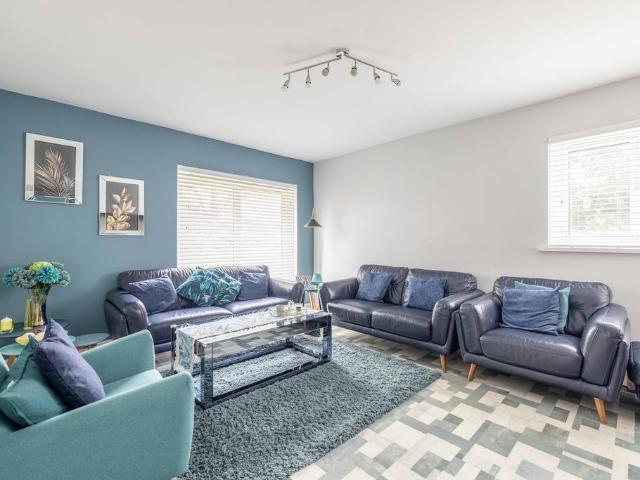 Flat for sale in Slough, Isle Of Man