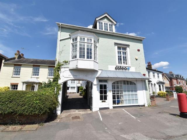 Flat for sale in Blackhills, Surrey