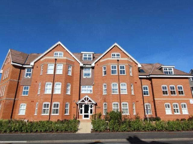 Flat for sale in Penn Hill, Poole