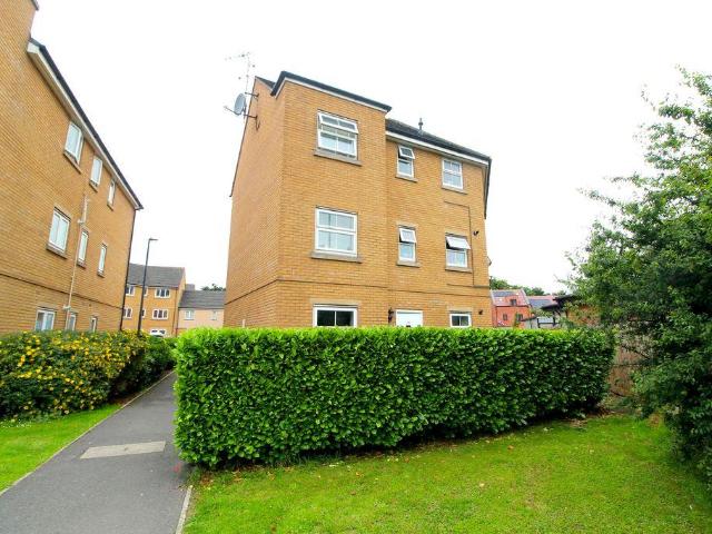 Flat for sale in Bradley Stoke