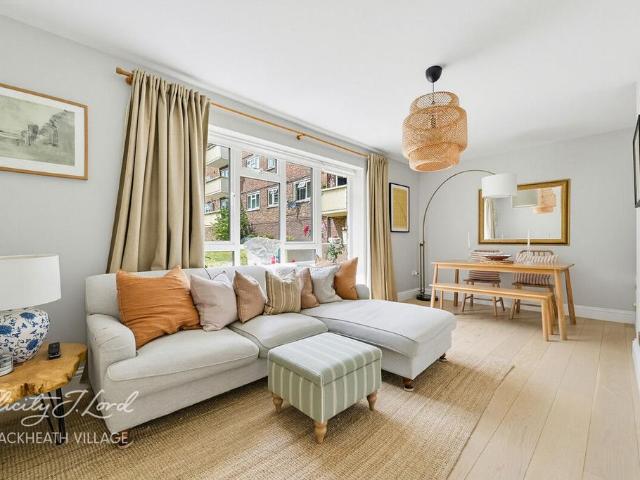 Flat for sale in London Borough of Lewisham, Blackheath