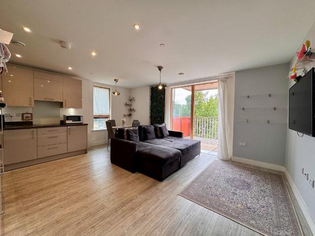 Flat for sale in Greater London