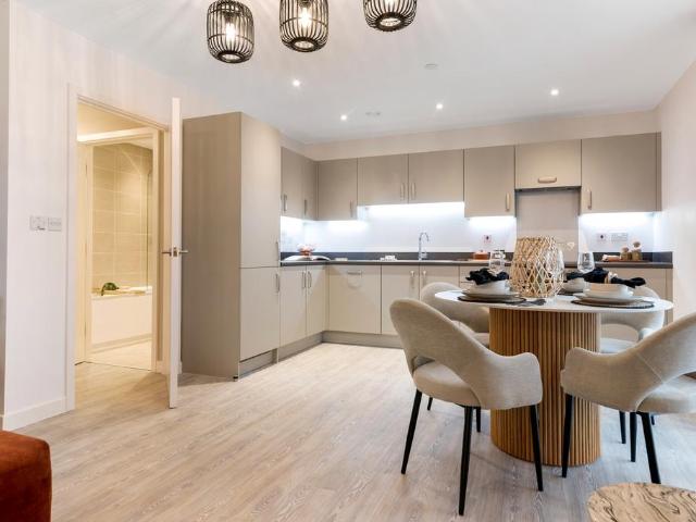 Flat for sale in The King's Mile, The Bridge