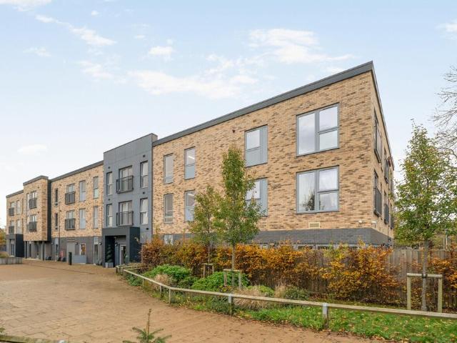 Flat for sale in Eastleigh, Helford