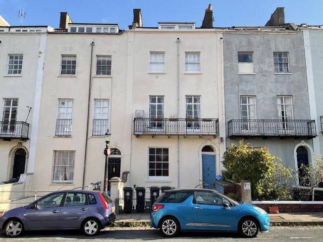 Flat for sale in Spike Island, Feckenham