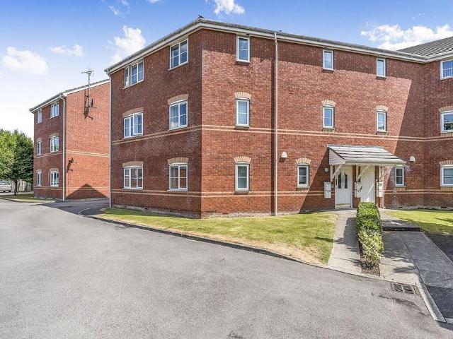 Flat for sale in Parr Stocks, St Helens