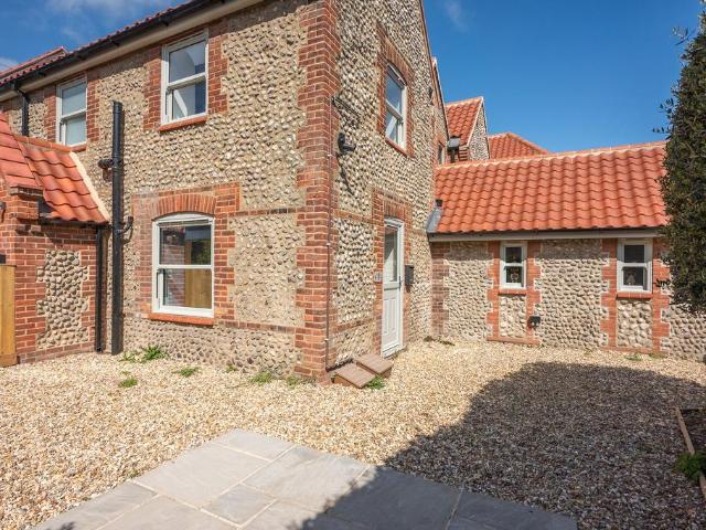 Flat for sale in Comers, Norfolk