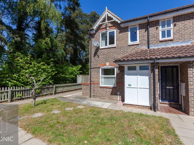 Flat for sale in Crostwick, Norfolk
