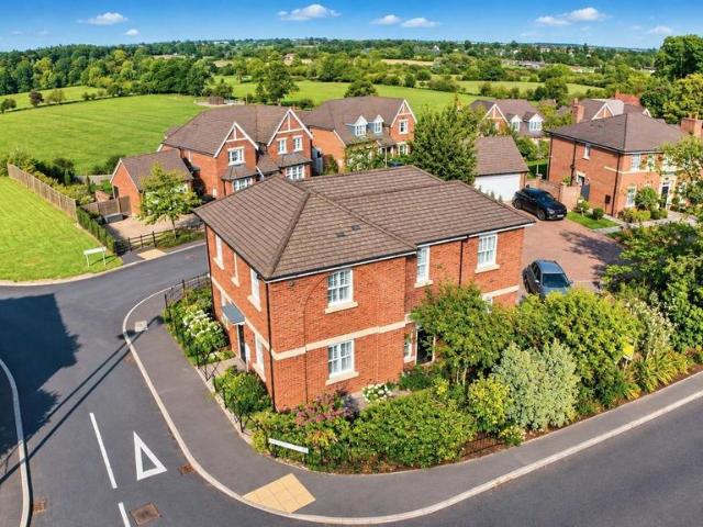 Flat for sale in Copthorne, Shrewsbury