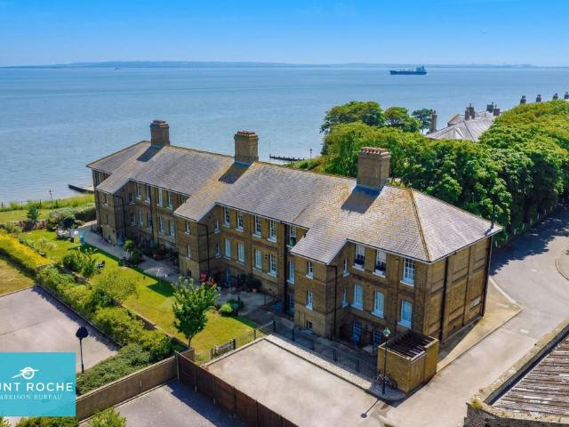 Flat for sale in North Shoebury, Alton Barnes