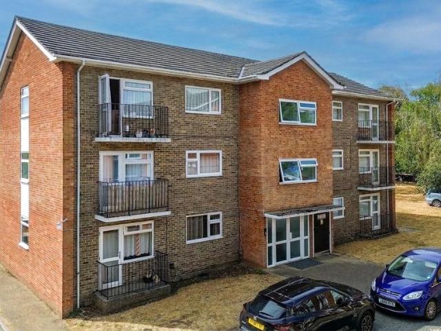 Flat for sale in Reading West, Reading
