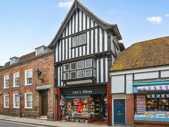 Flat for sale in Heathlands, East Sussex