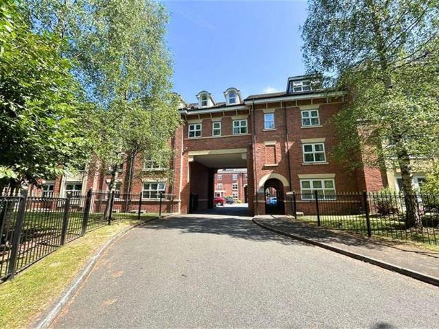 Flat for sale in Georgia, Greater Manchester