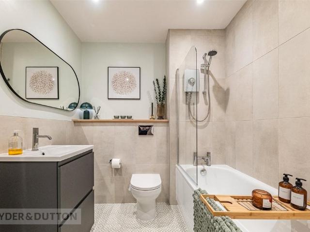 Flat for sale in Friendly, Sowerby Bridge
