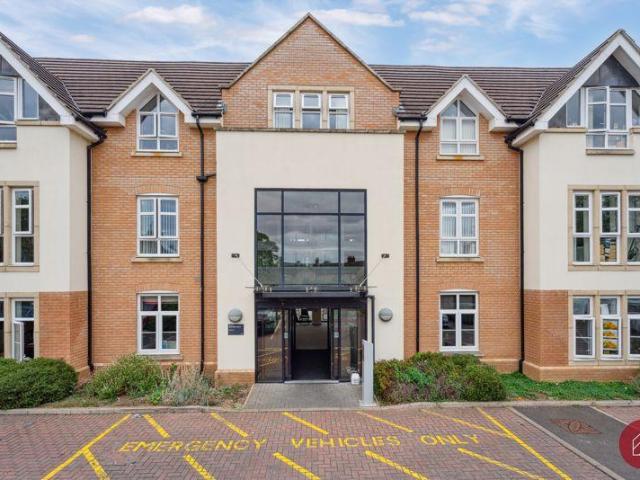 Flat for sale in Evershot, Oxfordshire