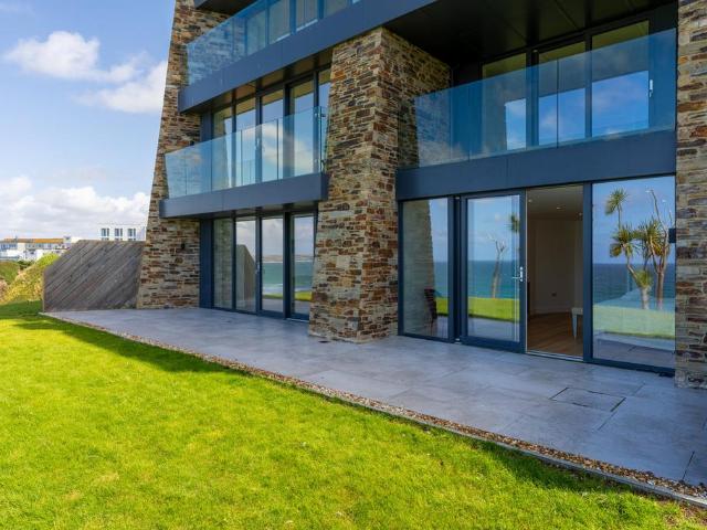Flat for sale in Newquay, Cornwall