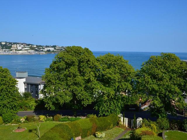 Flat for sale in Livermead