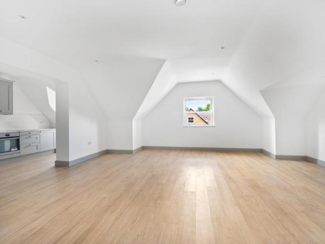 Flat for sale in Greater London